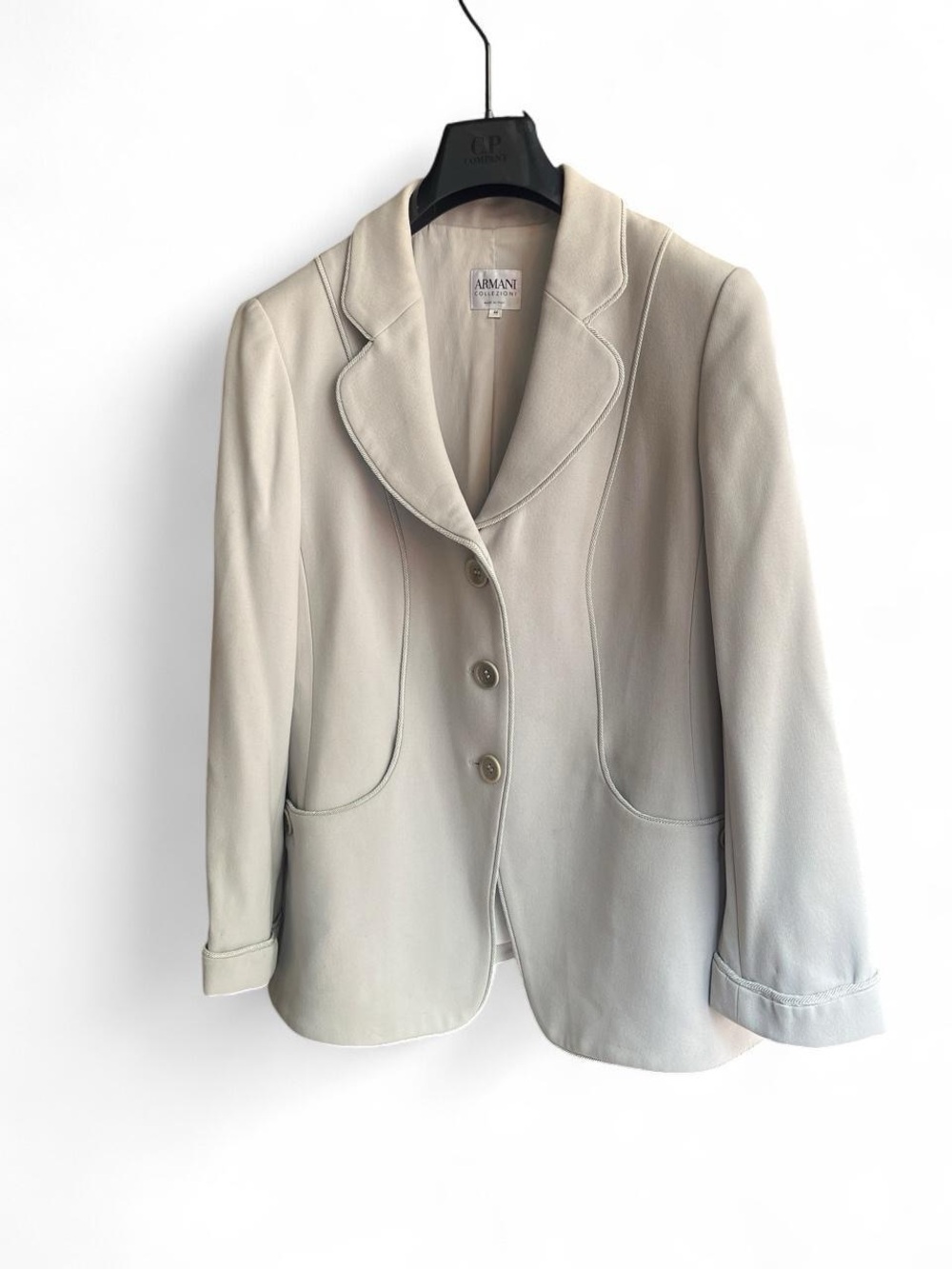 Armani Collezioni Light Cream Tailored Single-Breasted Blazer